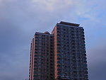 夕阳下的乔力大厦
