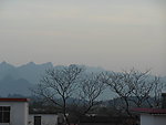 远山树影