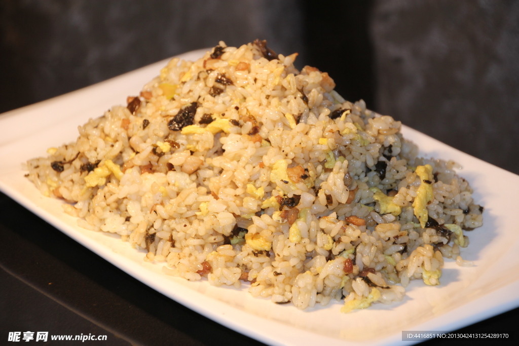 橄榄肉碎炒饭
