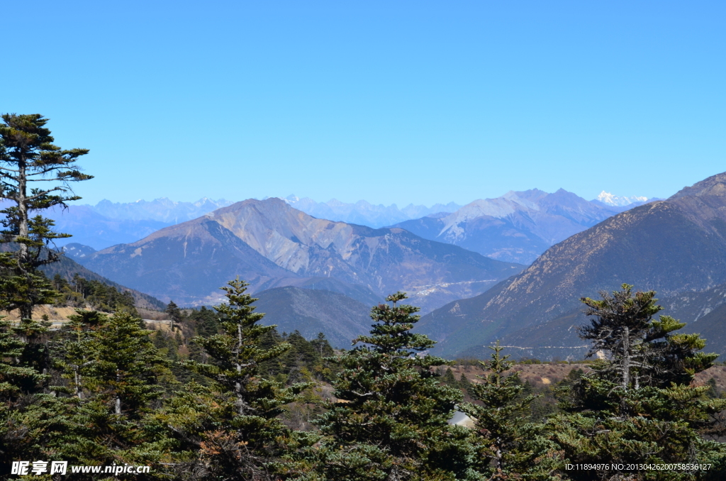 高原群山风景