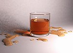玻璃杯
