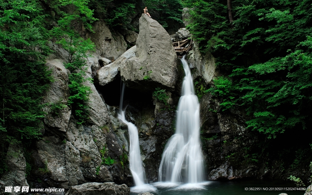 山间小溪