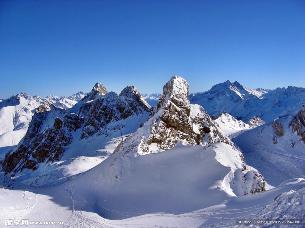 阿尔卑斯雪山风景
