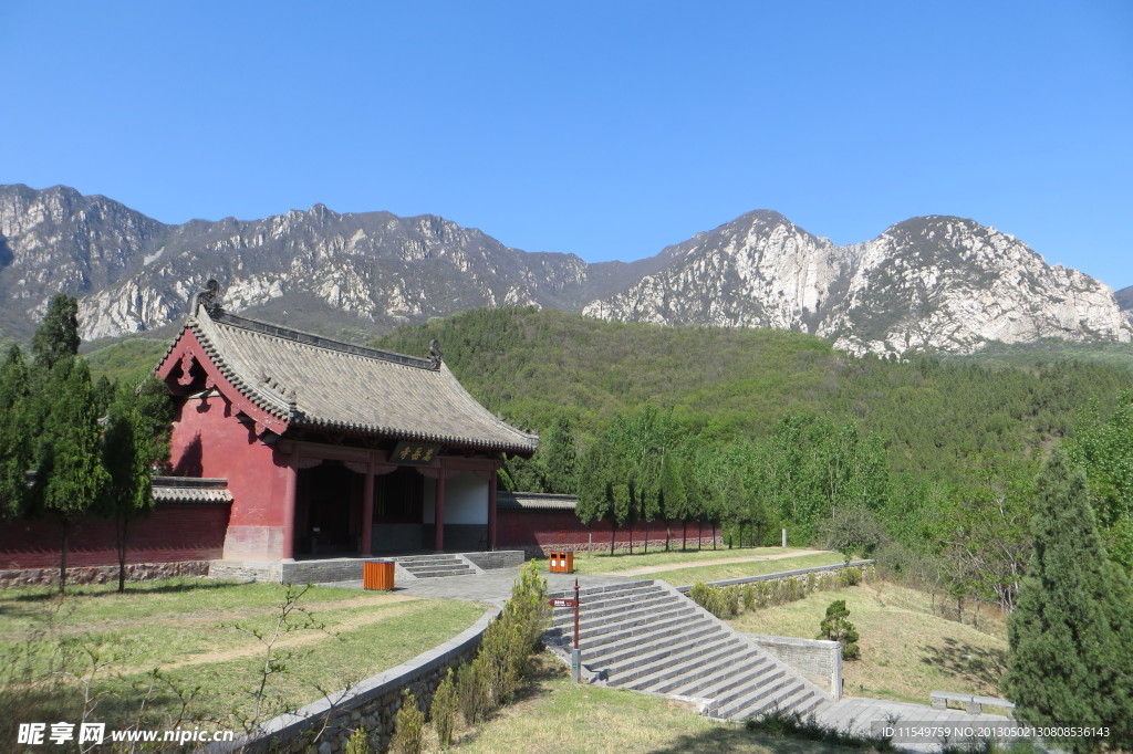 嵩山嵩岳寺