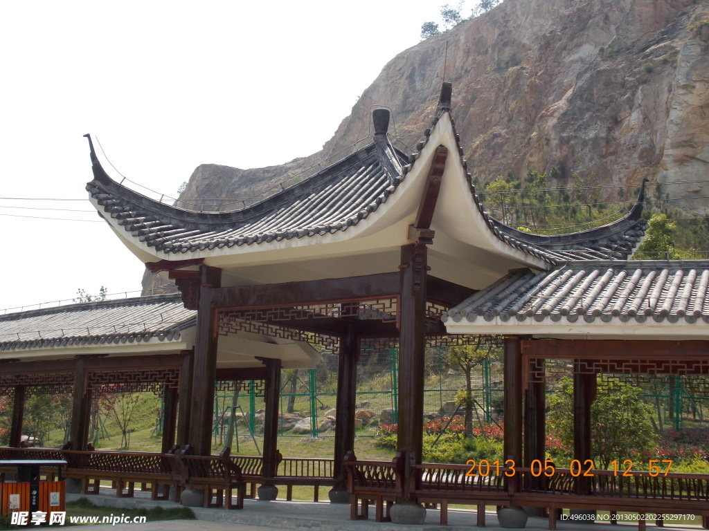 亭子侧景