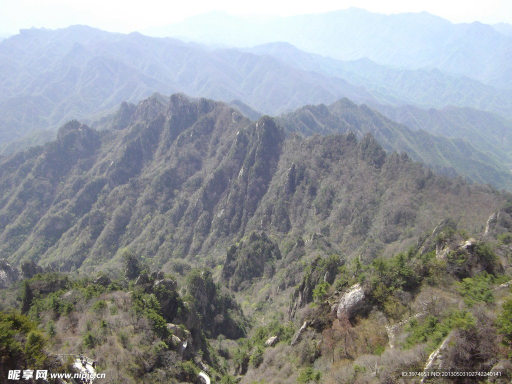 绵延 山峰