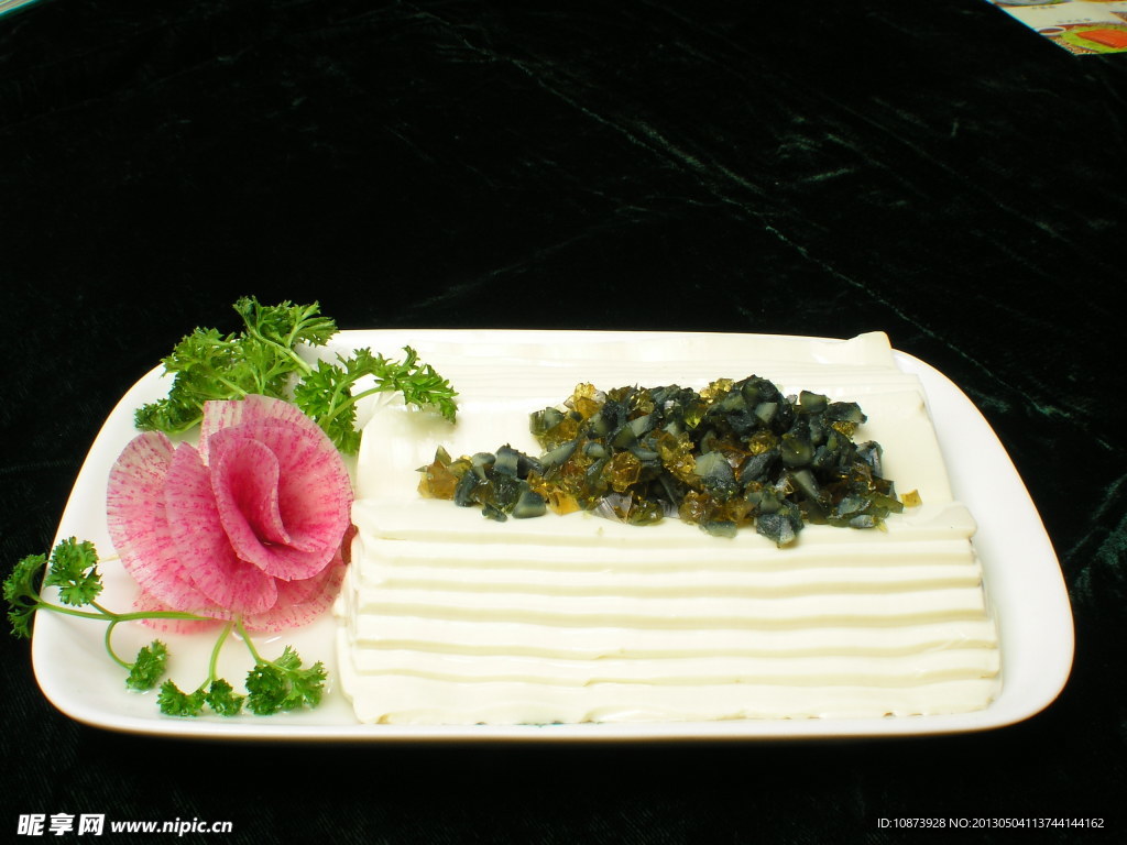 皮蛋豆腐