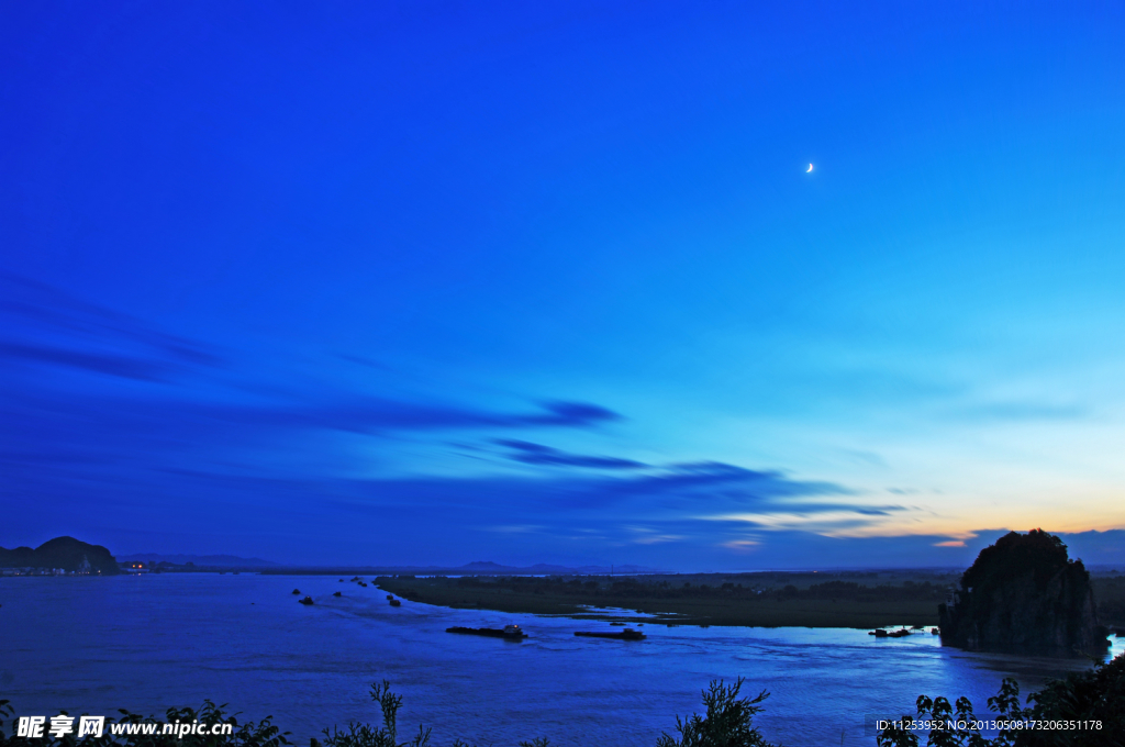 长江月夜