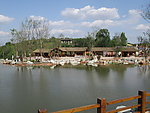 人工湖