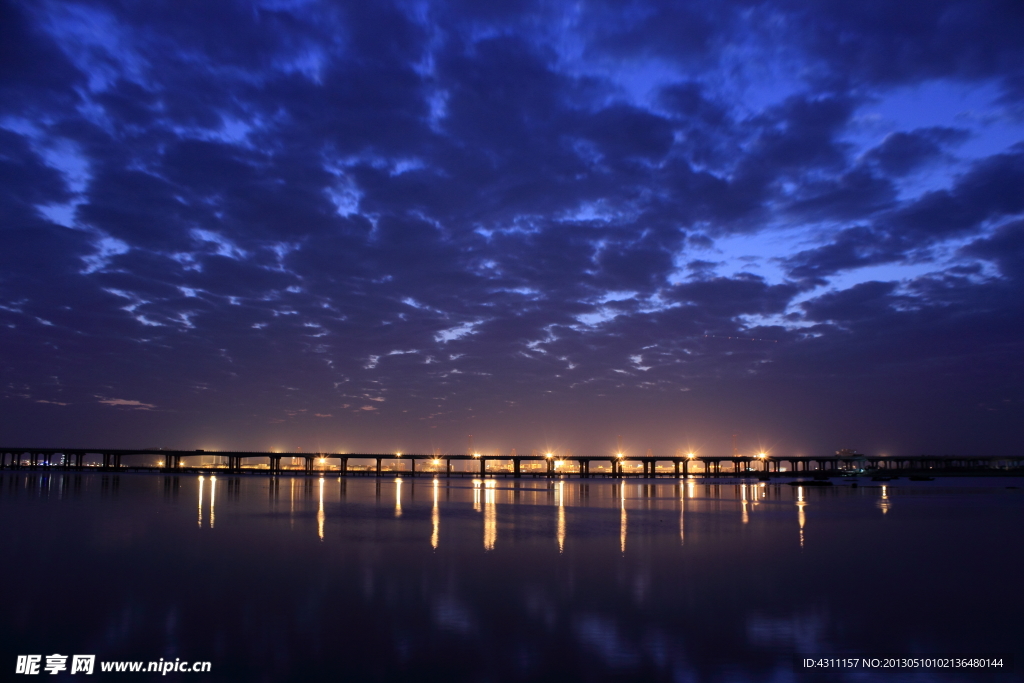 大海 天空 夜景