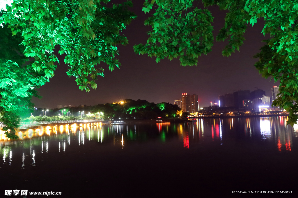 九江南湖夜景