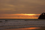 夕阳下的普吉岛海边