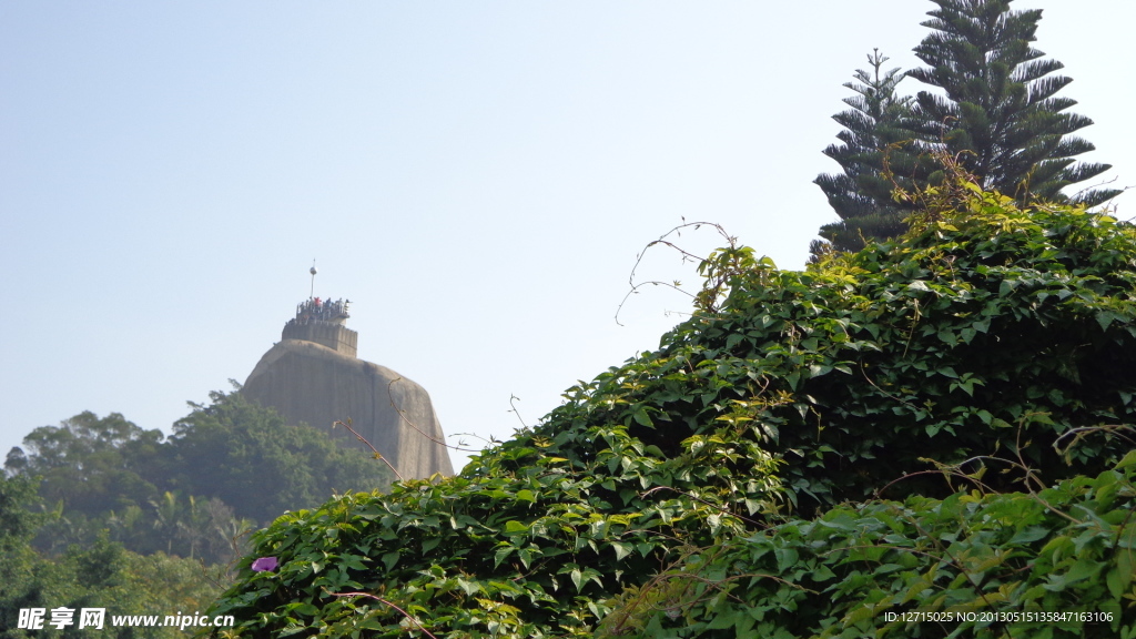 日光岩