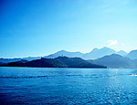 高山湖水