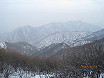 雪后远山风景