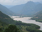 河流