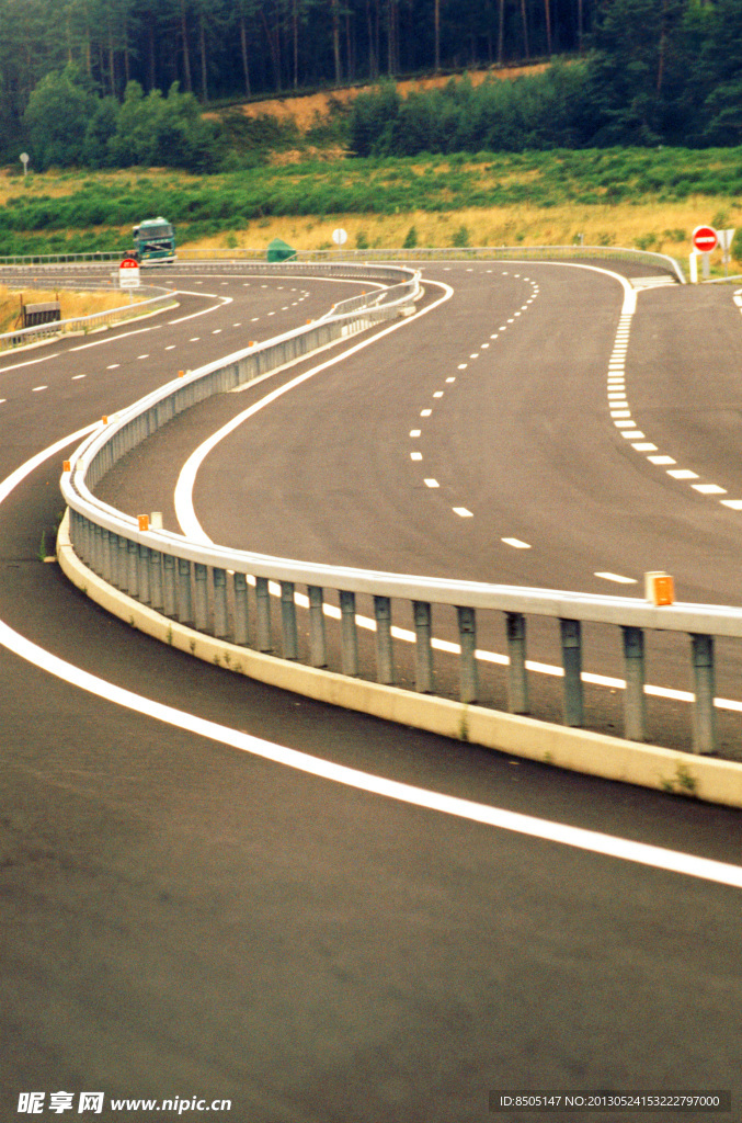 马路
