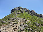 山顶巨石