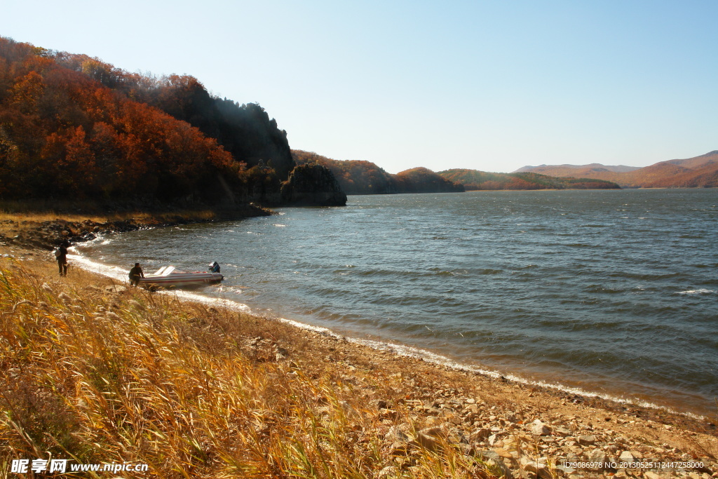 镜泊湖湖水