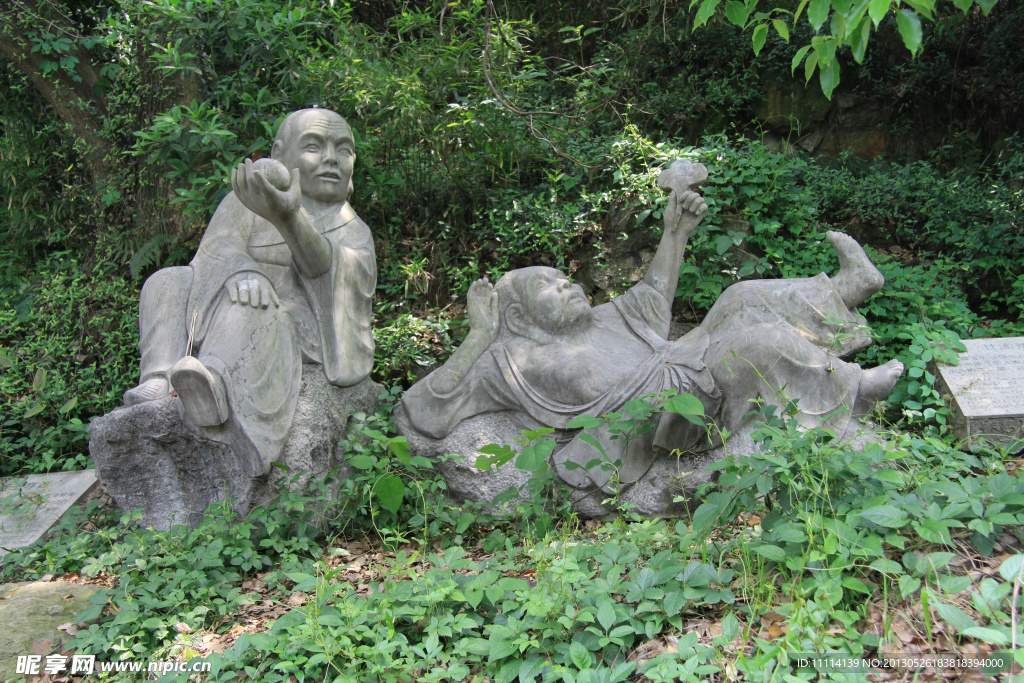 罗汉石雕