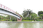 雷岗公园一角