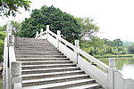 雷岗公园一角