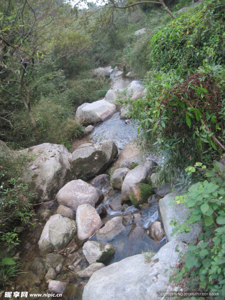 石山小河