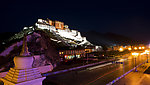 西藏夜景