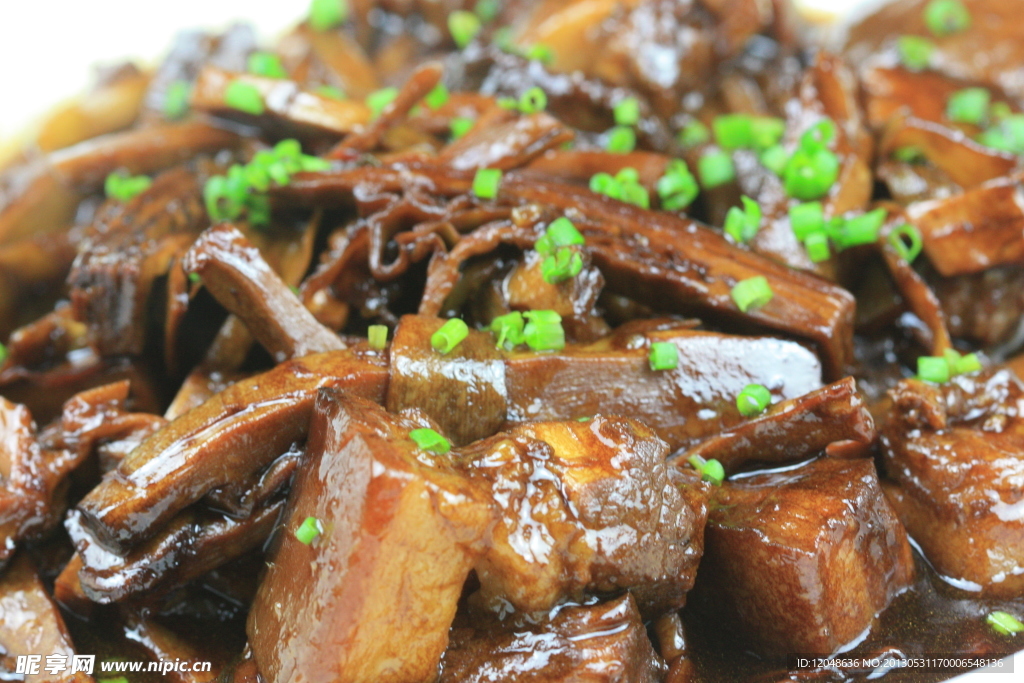 安吉笋干烧肉