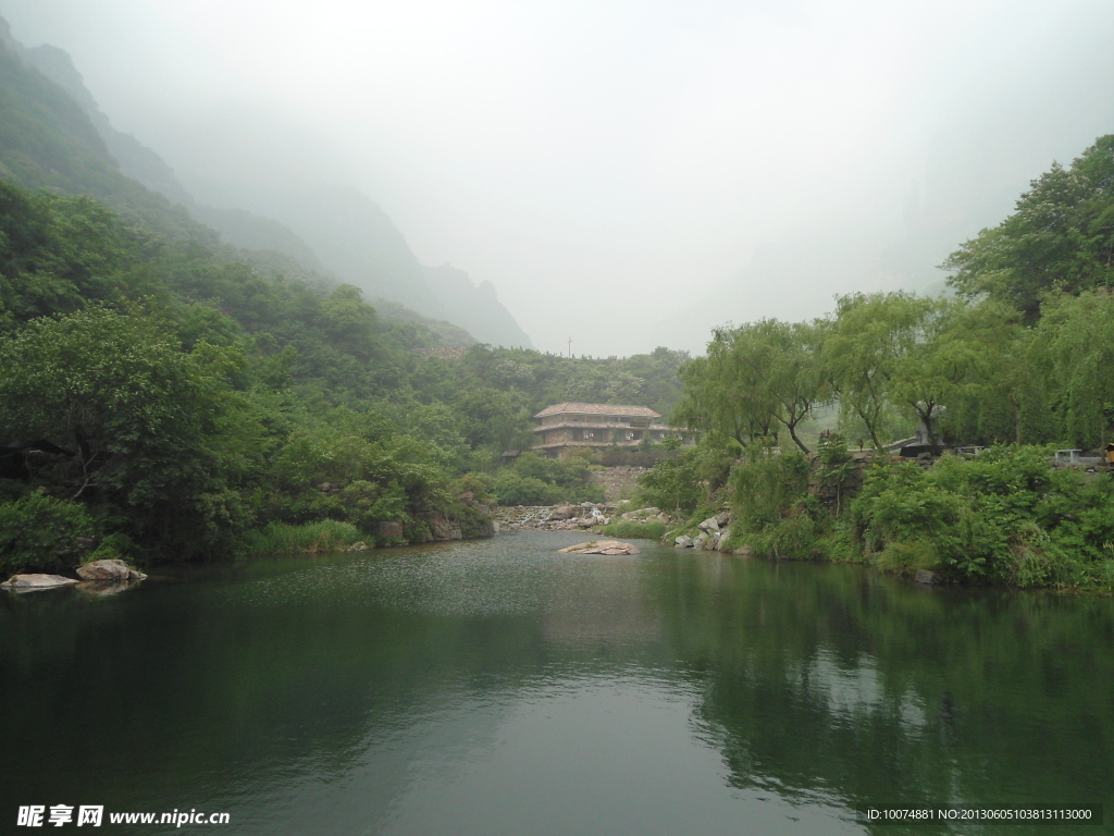 碧水青山