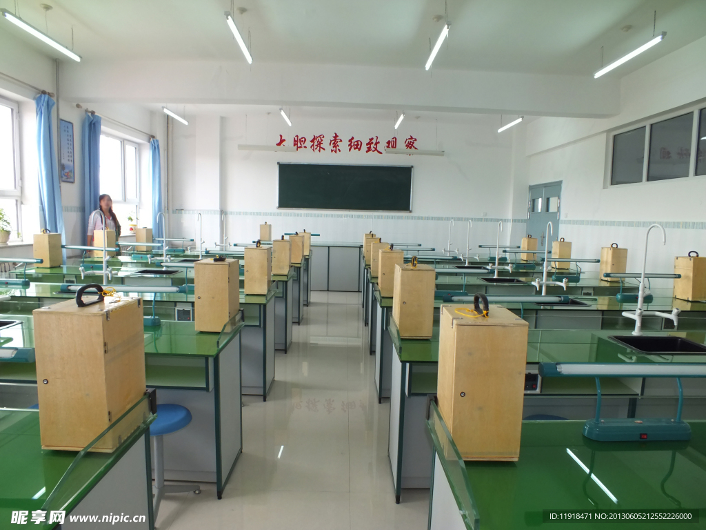 生物实验室3内景