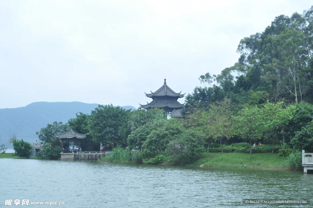 山水塔楼