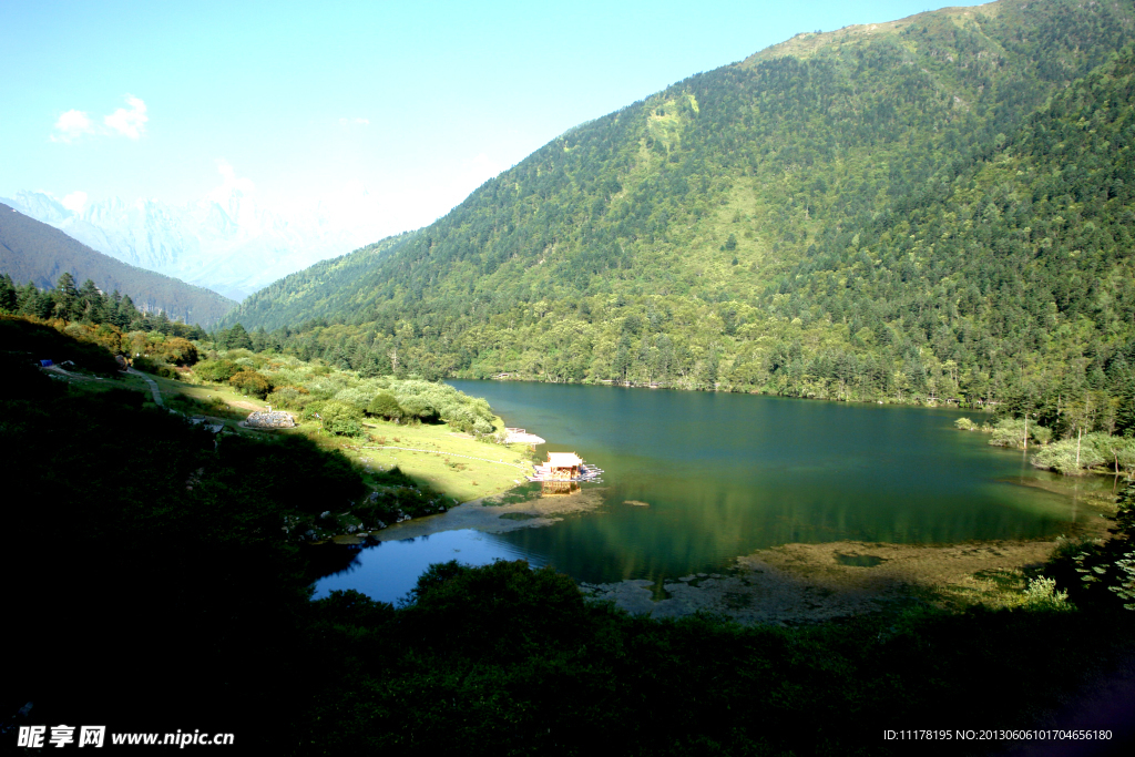 湖景