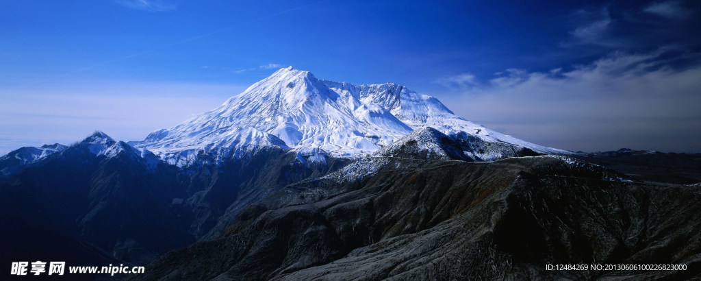 雪山封