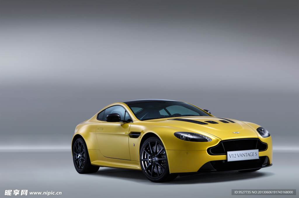 阿斯顿马丁V12Vantage