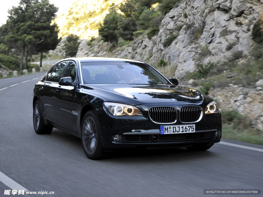 宝马750Li