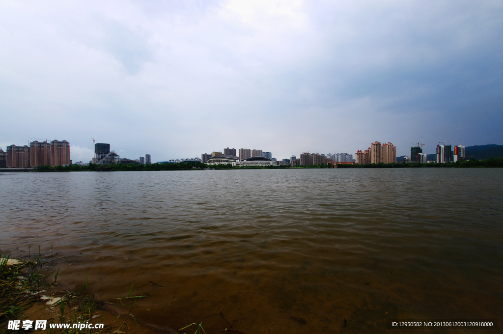 城市水岸