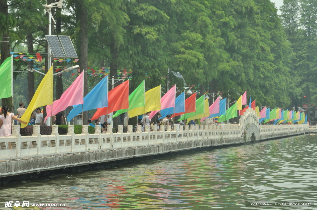 东湖石桥