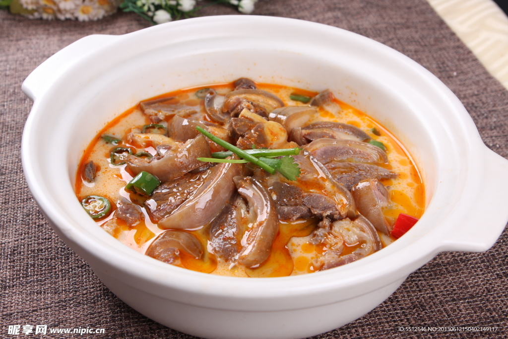 砂煲黄焖驴肉