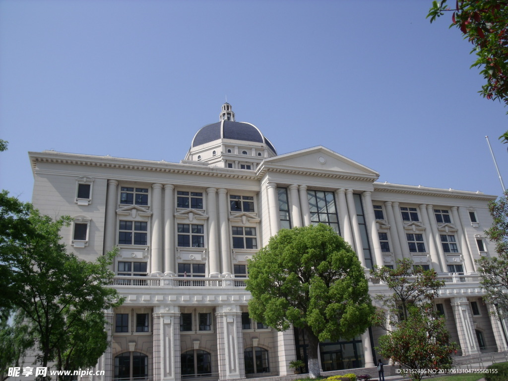 学校教学楼