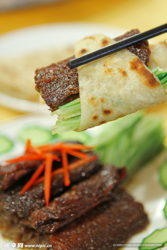 美食 大饼卷带鱼