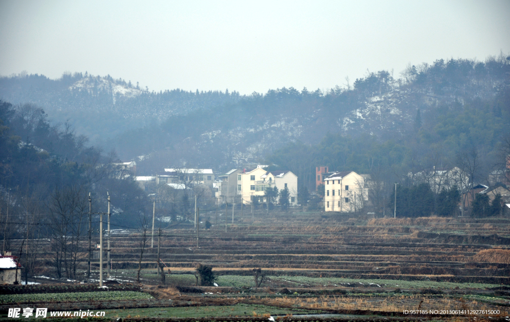 小山村