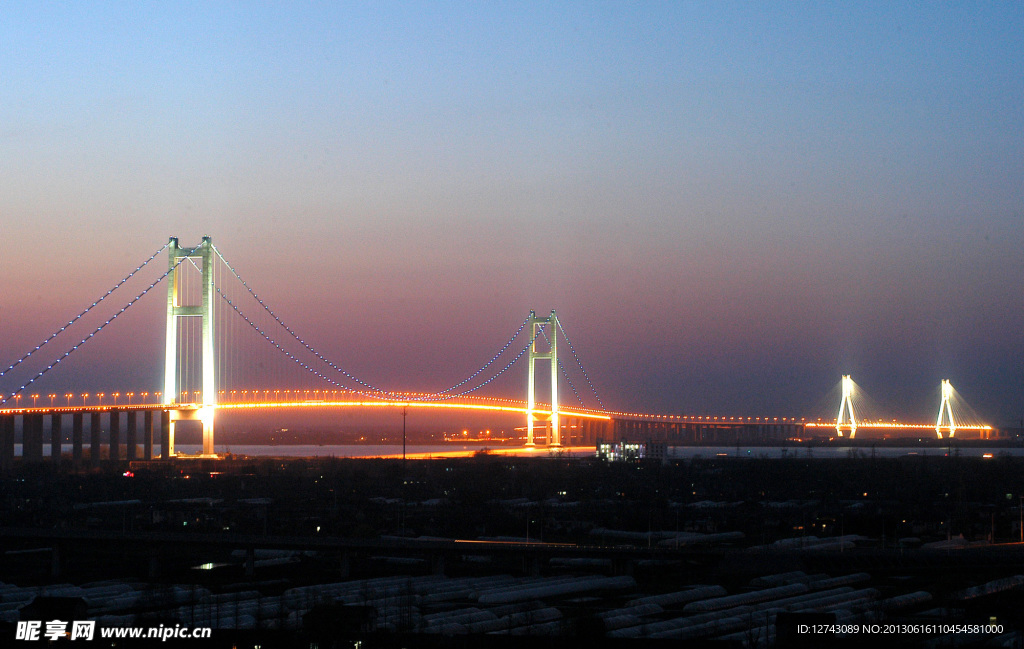夜色桥