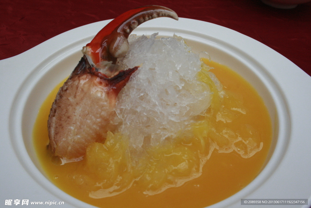 金汤蟹肉烩官燕