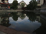 池中倒影