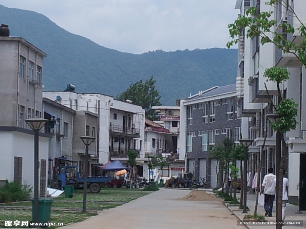 江村