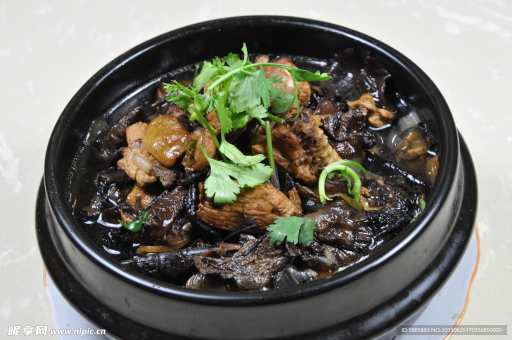 小鸡炖蘑菇