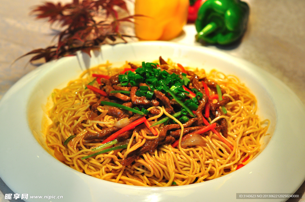 牛肉丝拌面