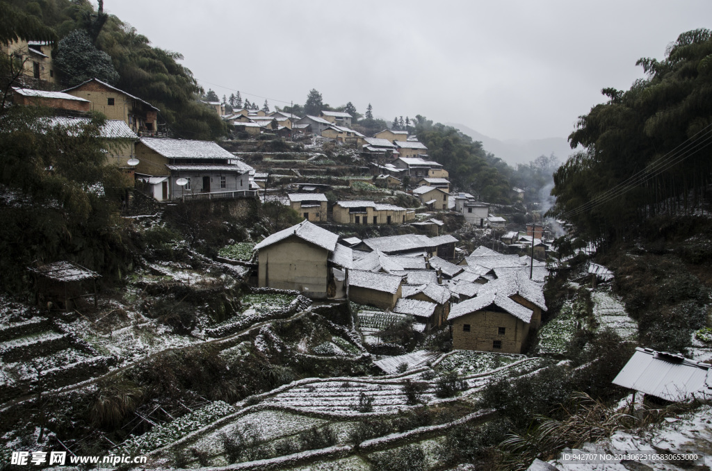 山村雪景