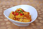 煎豆腐焖荷包蛋
